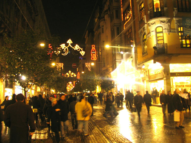 Istiklal Caddesi [Enver ozsan]