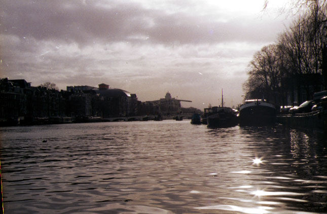 Amsterdam da akam [Zafer Gozoglu]