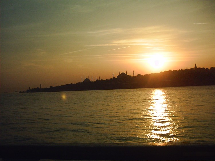 stanbul Aksam [Vildan Sonmez]