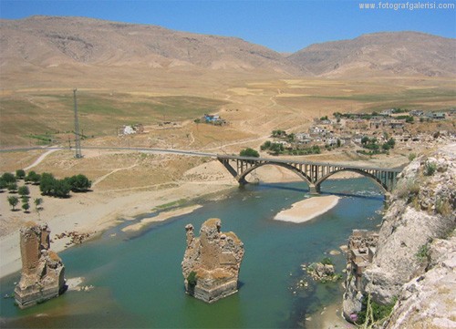 Hasankeyf Haziran 2003 [Gunnur Sipahi]