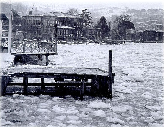 Buzlar Bogazda , Besiktas