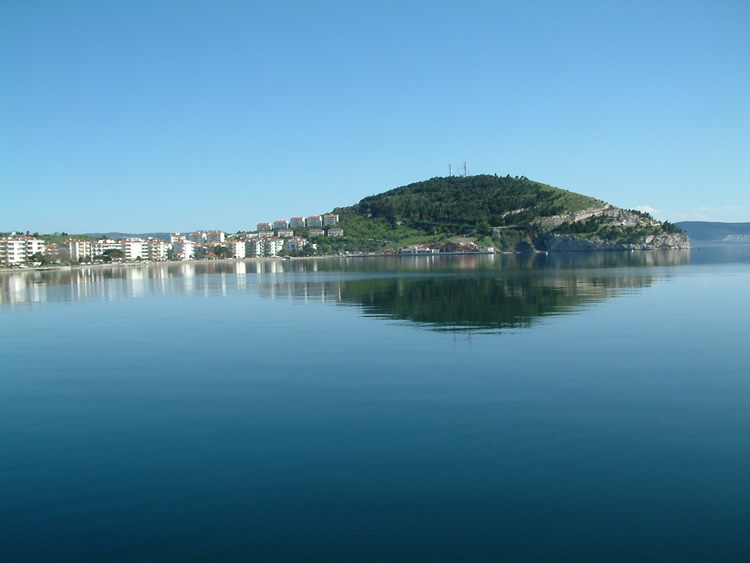 Erdek Kanava Sahili ve Dilek Tepesi [Suat lgay]]